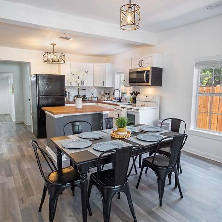Charming 4Br2Ba Only 5 Mins Downtown Riverwalk San Antonio Eksteriør bilde